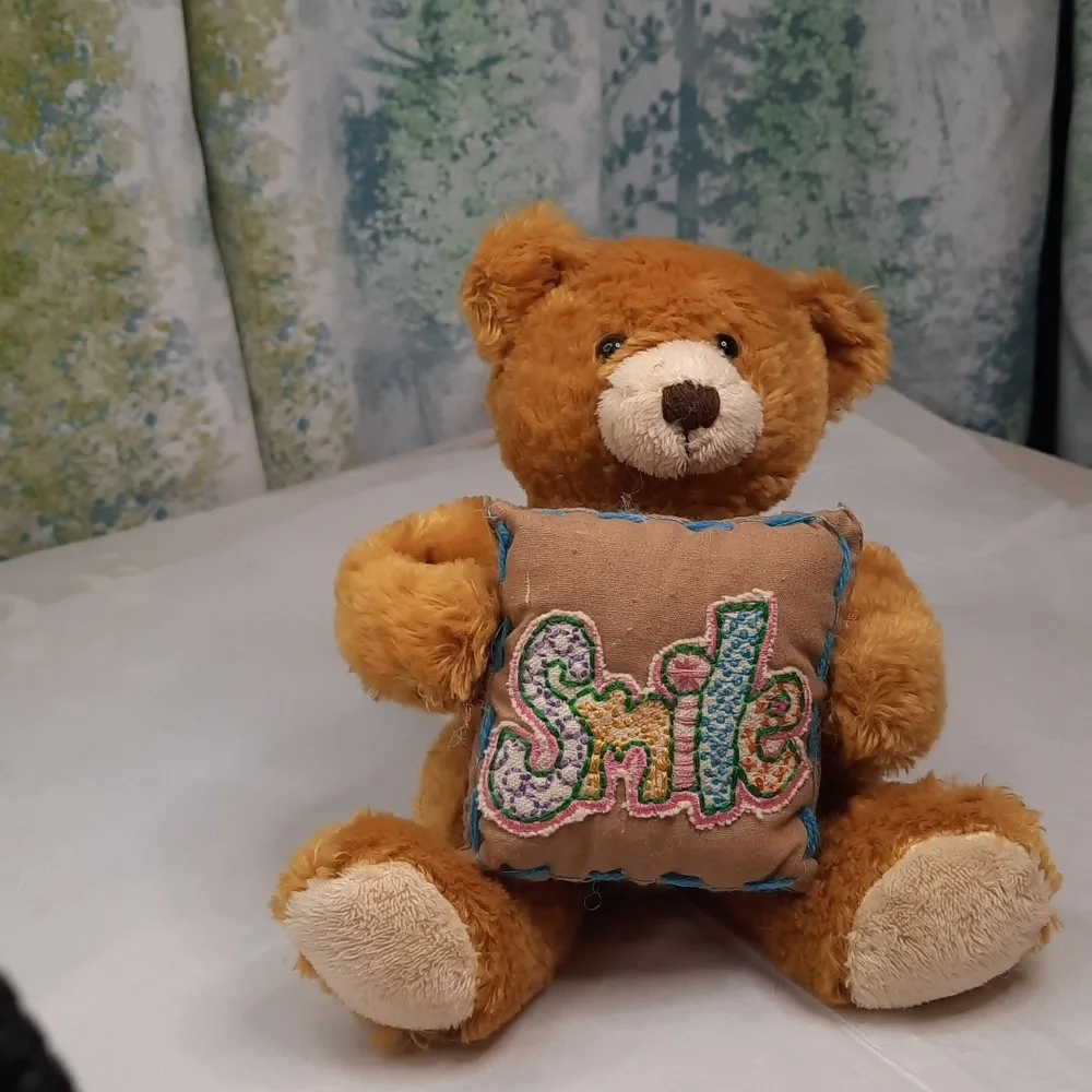 Plushland Smile Teddy 2006 plush Teddy Bear